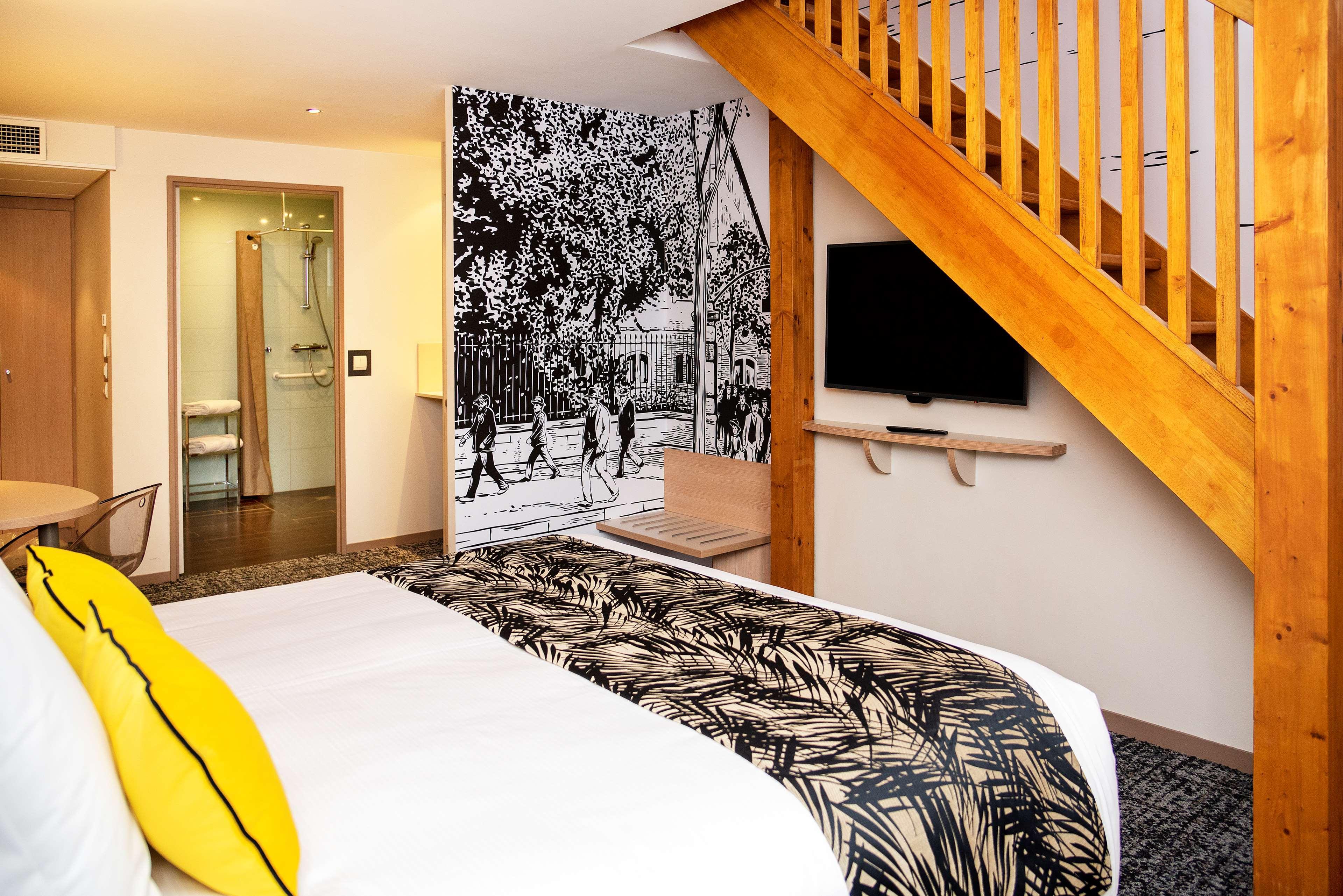 Western Colbert 4* Châteauroux