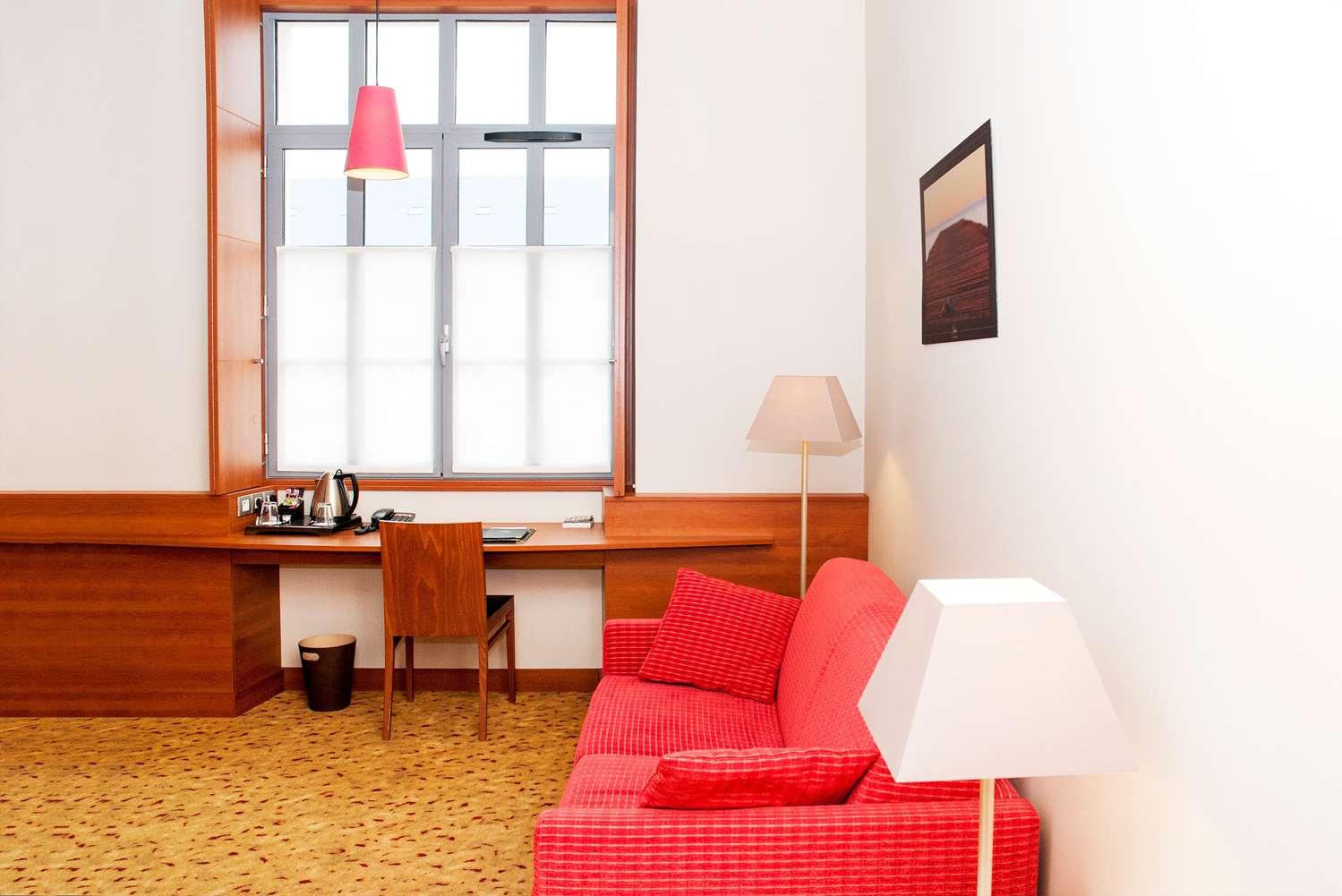 Western Colbert Hotel Châteauroux