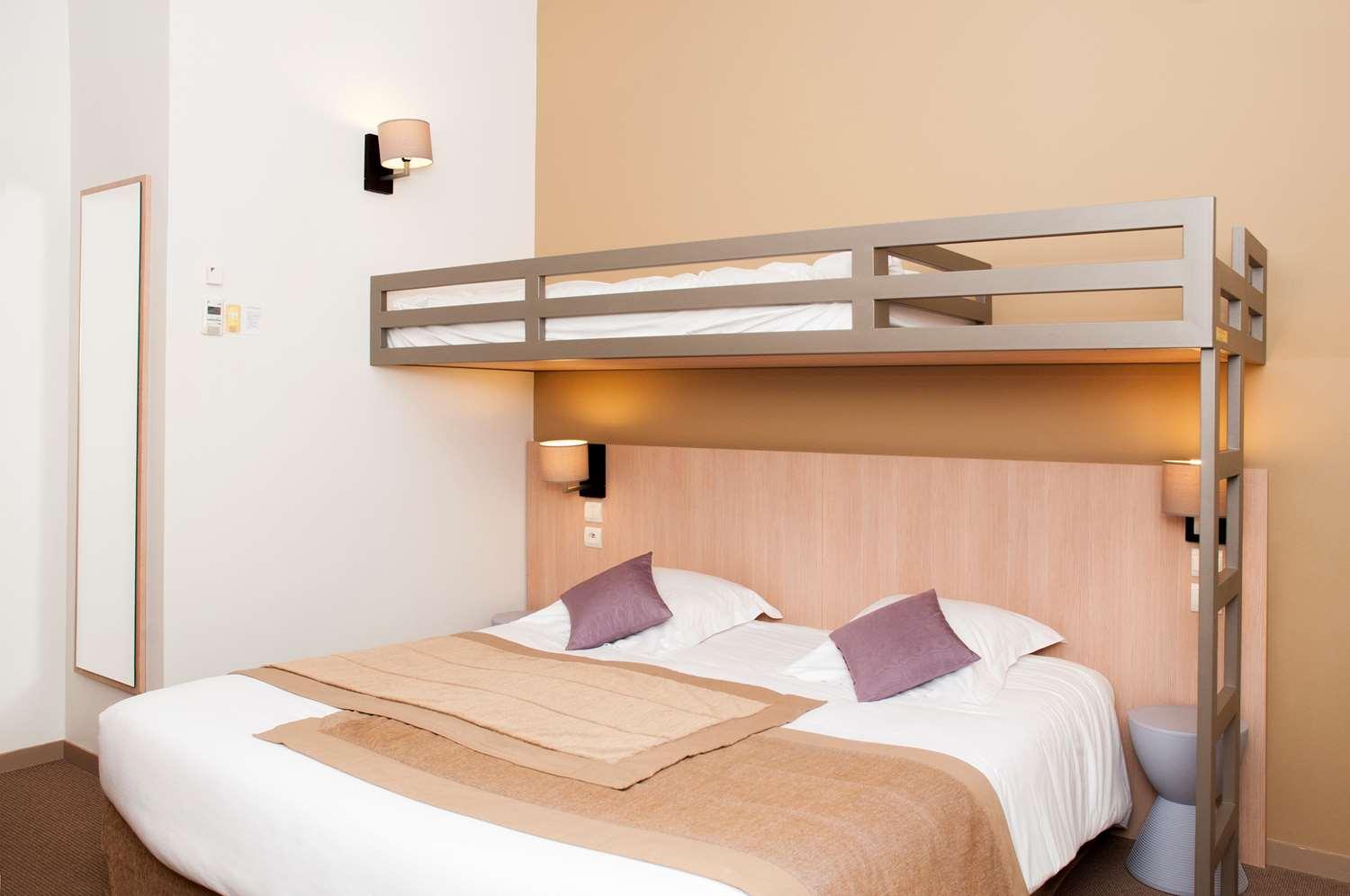 Western Colbert Chateauroux