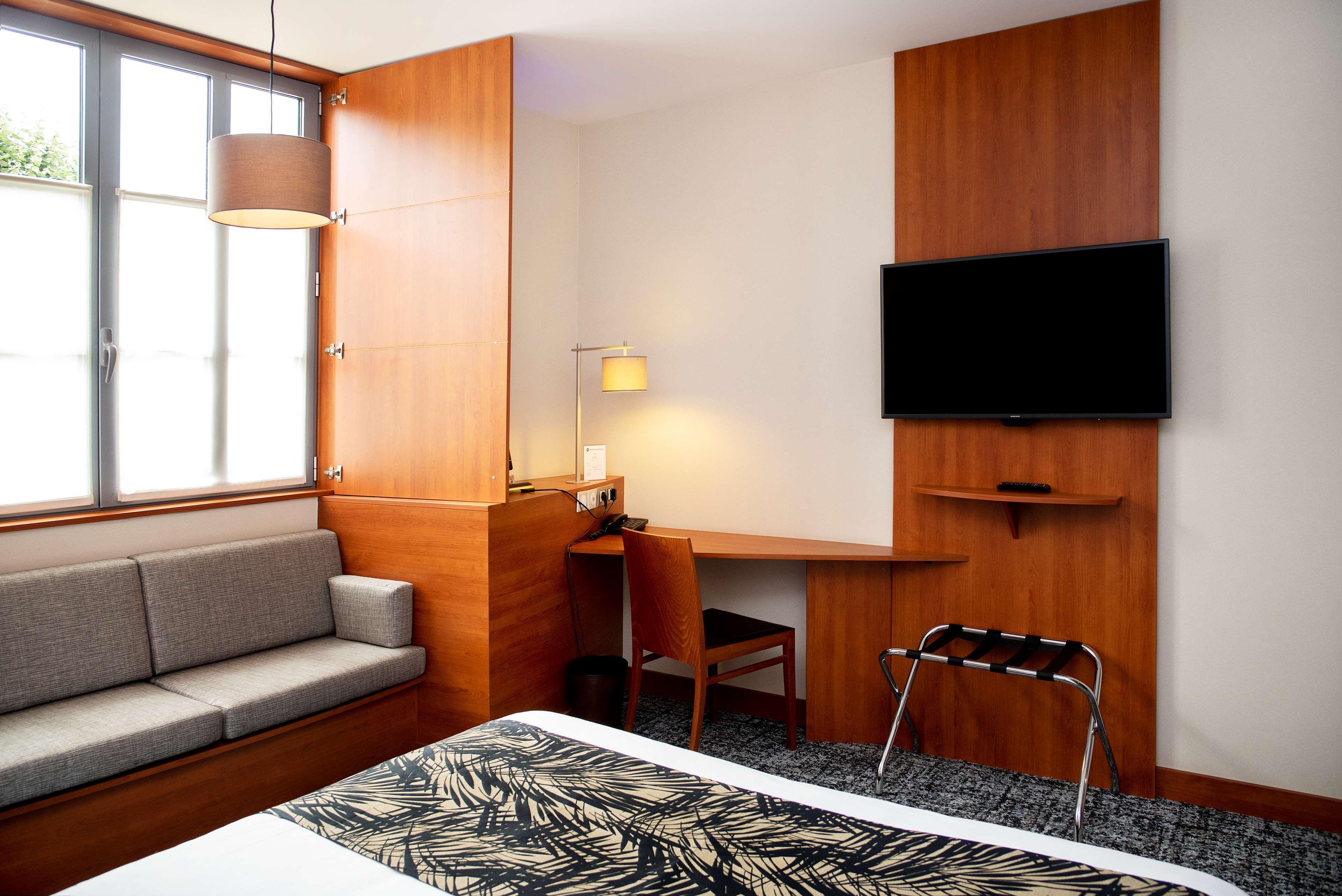 Hotel Western Colbert 4*